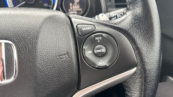 Used Honda Jazz 2016 for sale - 76302094: Photo 17