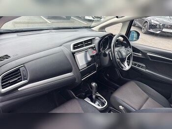 Used Honda Jazz 2016 for sale - 76302094: Photo 2