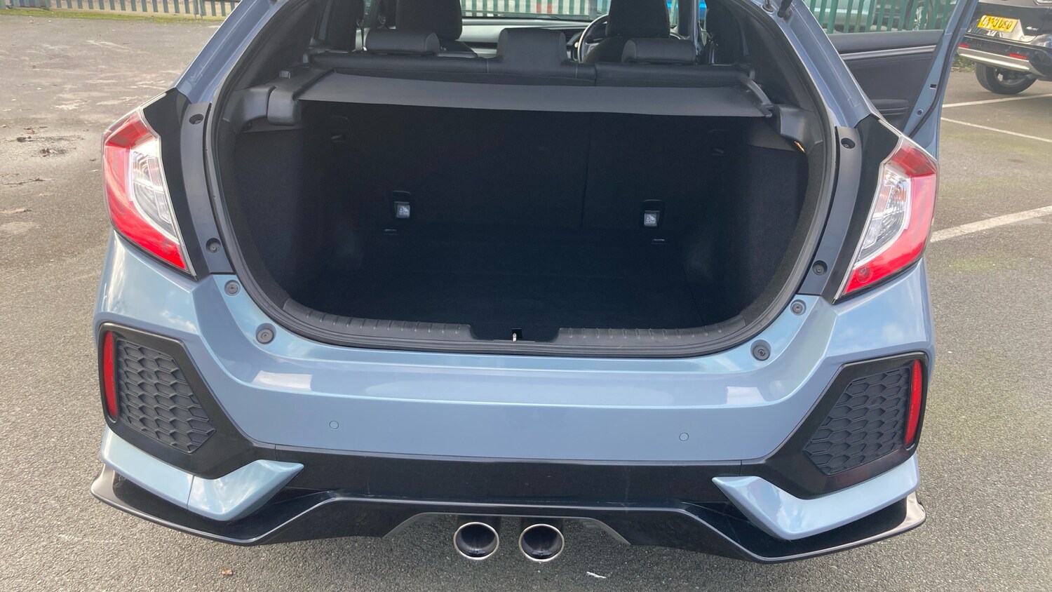 Used Honda Civic 2018 for sale - 77650152: Photo 21