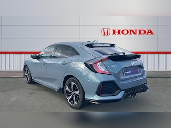 Used Honda Civic 2018 for sale - 77650152: Photo