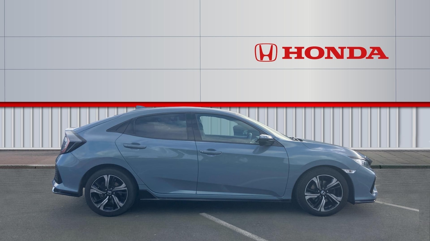Used Honda Civic 2018 for sale - 77650152: Photo 5