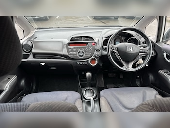 Used Honda Jazz 2014 for sale - 77379073: Photo