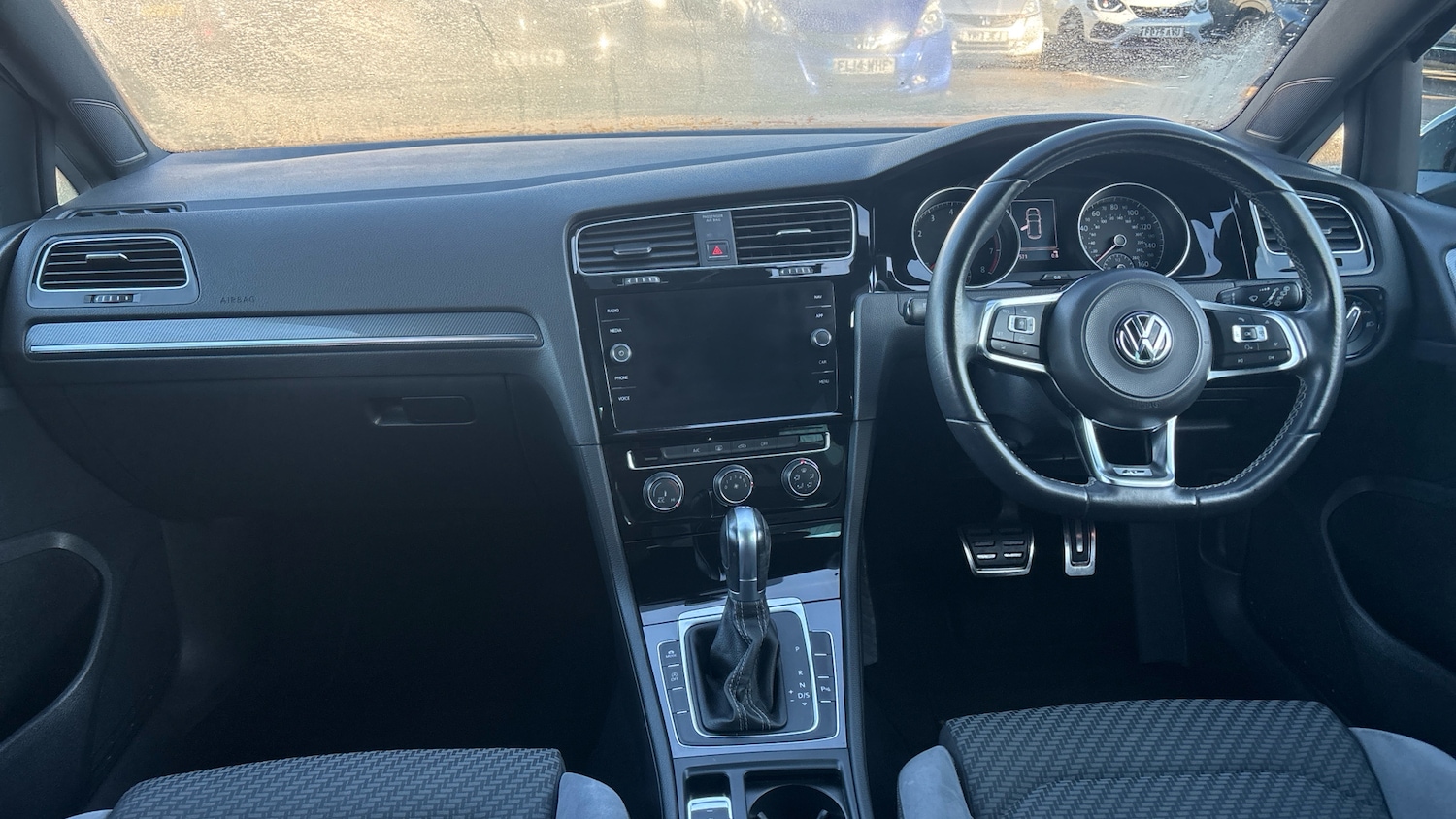 Used Volkswagen Golf 2018 for sale - 76983875: Photo 10