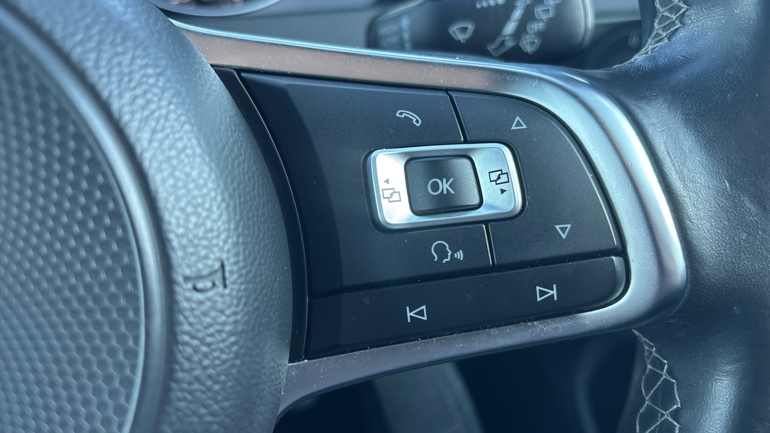 Used Volkswagen Golf 2018 for sale - 76983875: Photo 28