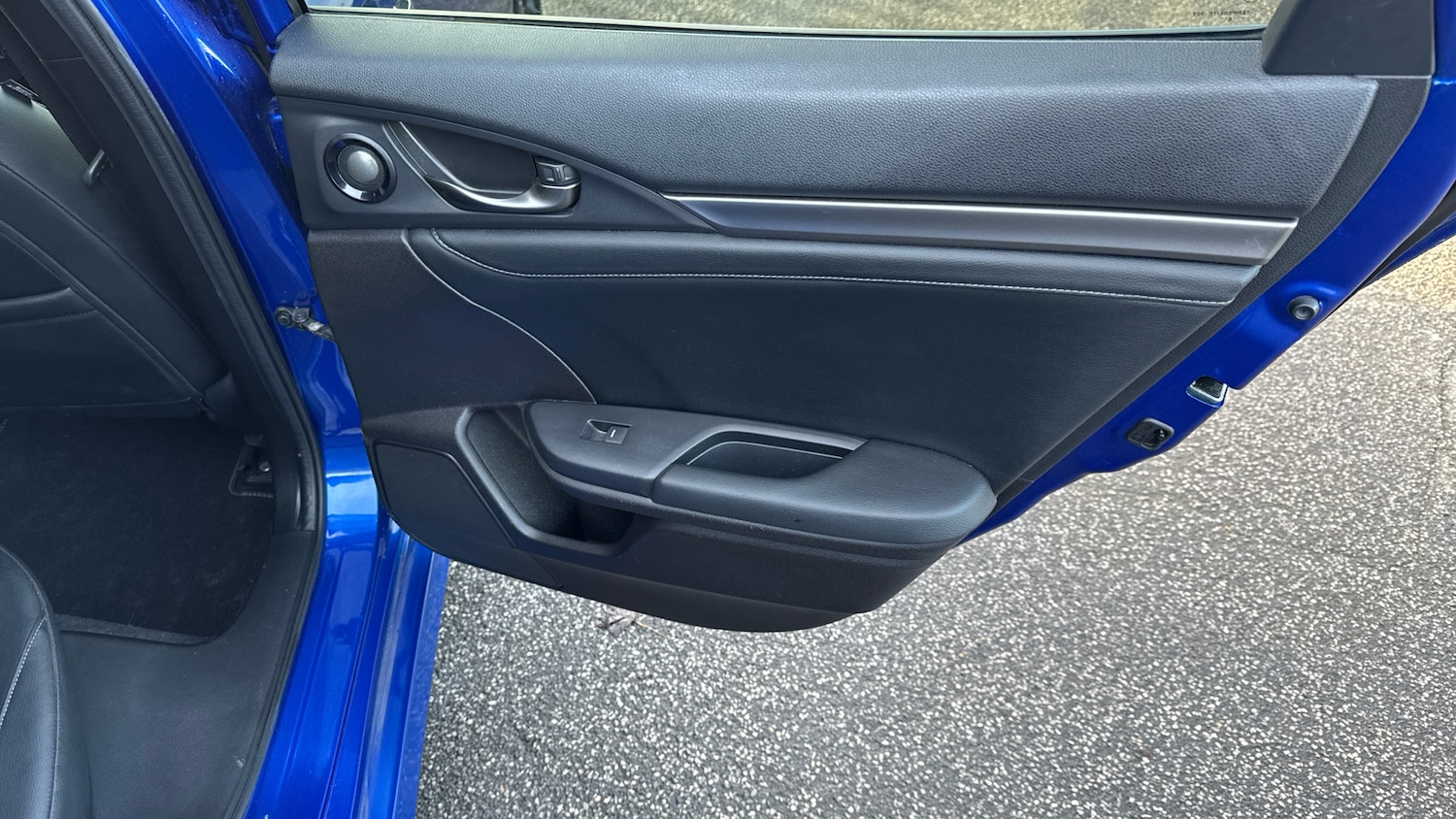 Used Honda Civic 2017 for sale - 76534274: Photo 24