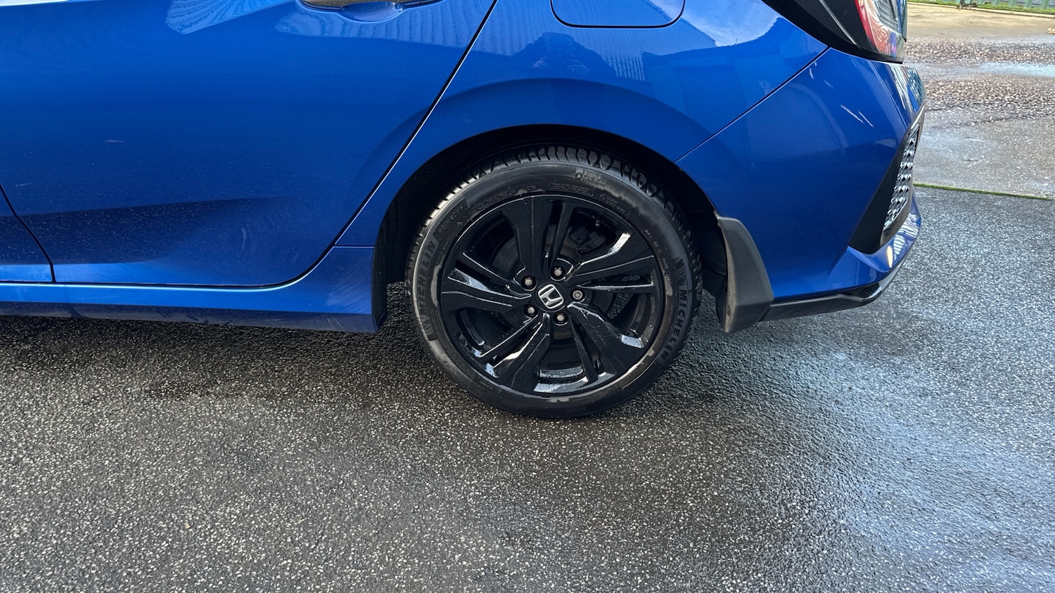 Used Honda Civic 2017 for sale - 76534274: Photo 33