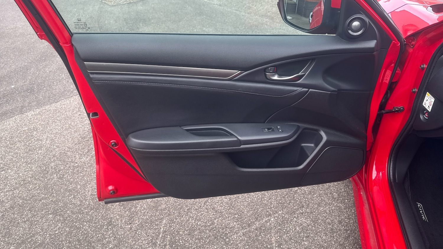 Used Honda Civic 2018 for sale - 76146528: Photo 38