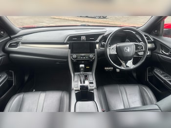 Used Honda Civic 2018 for sale - 76146528: Photo
