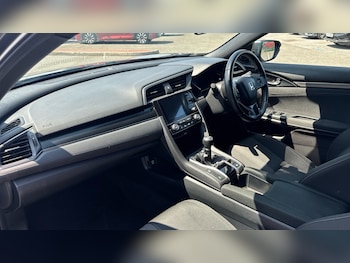 Used Honda Civic 2020 for sale - 79228797: Photo