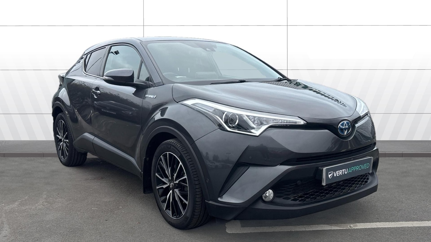 Used Toyota C-HR 2019 for sale - 76302886: Photo 1