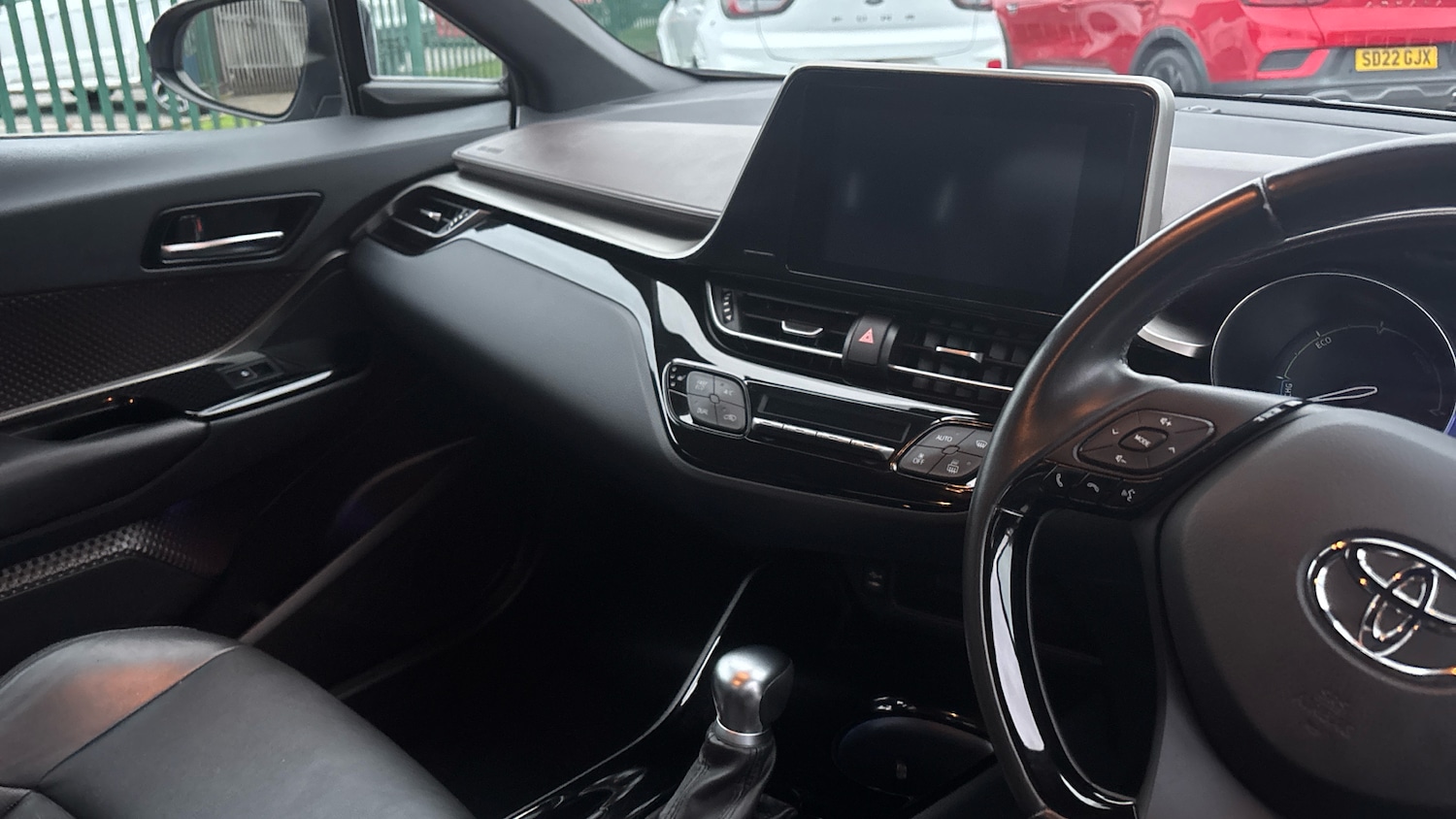 Used Toyota C-HR 2019 for sale - 76302886: Photo 14