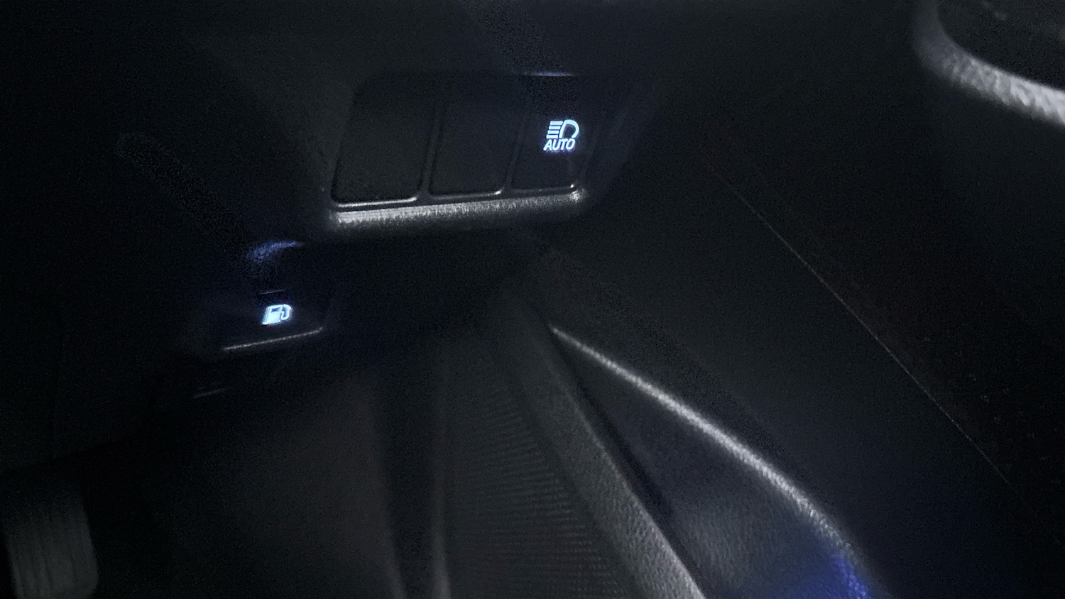 Used Toyota C-HR 2019 for sale - 76302886: Photo 26