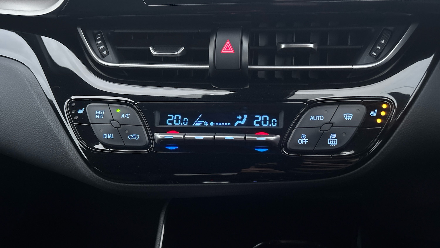 Used Toyota C-HR 2019 for sale - 76302886: Photo 27