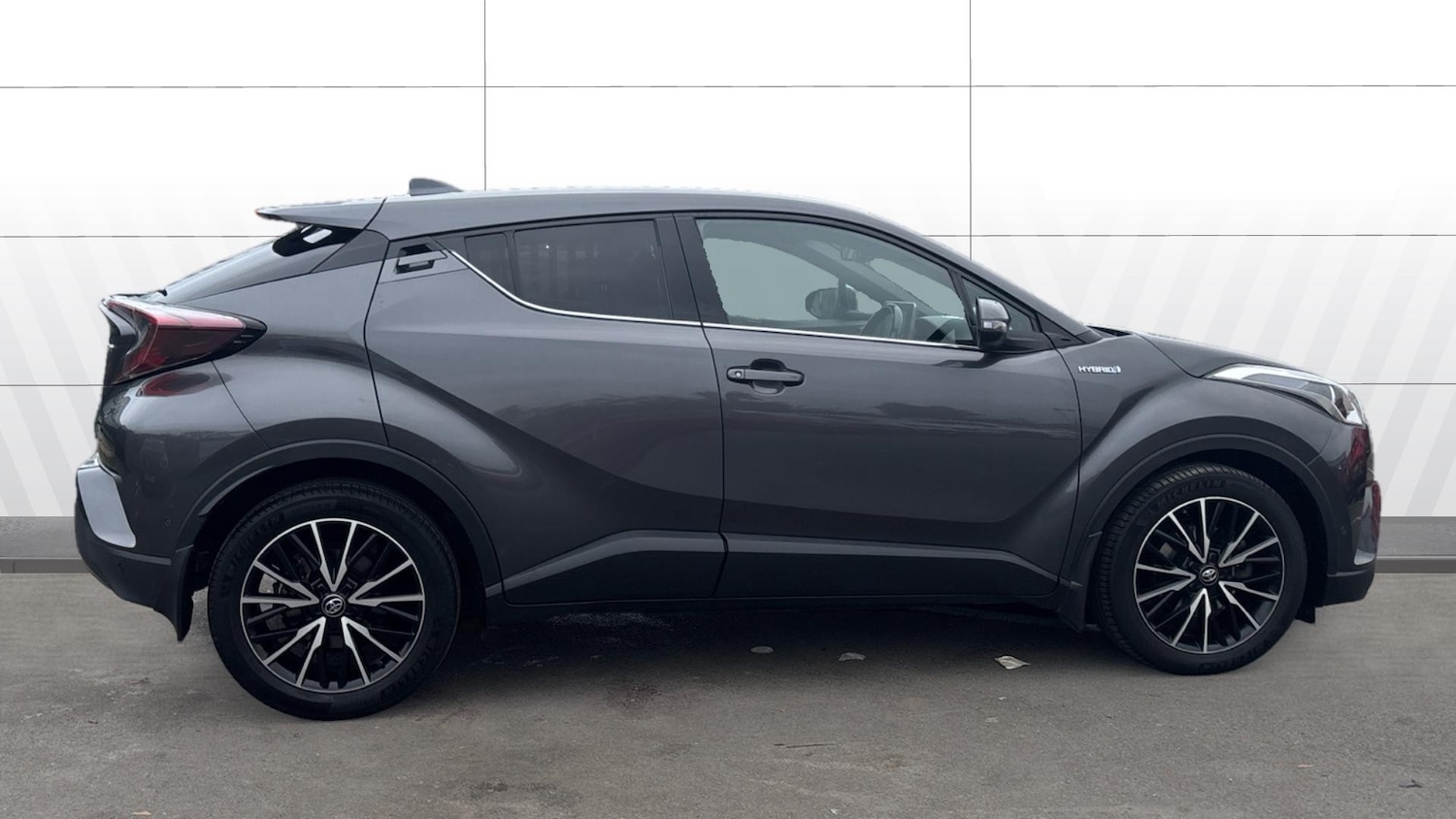 Used Toyota C-HR 2019 for sale - 76302886: Photo 5