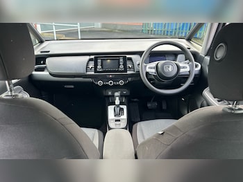 Used Honda Jazz 2023 for sale - 77149178: Photo