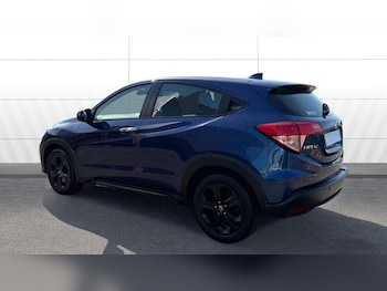 Used Honda HR-V 2017 for sale - 79017859: Photo