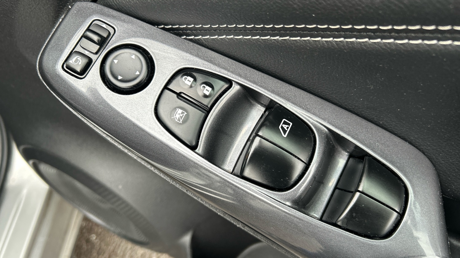 Used Nissan Juke 2023 for sale - 76946720: Photo 33