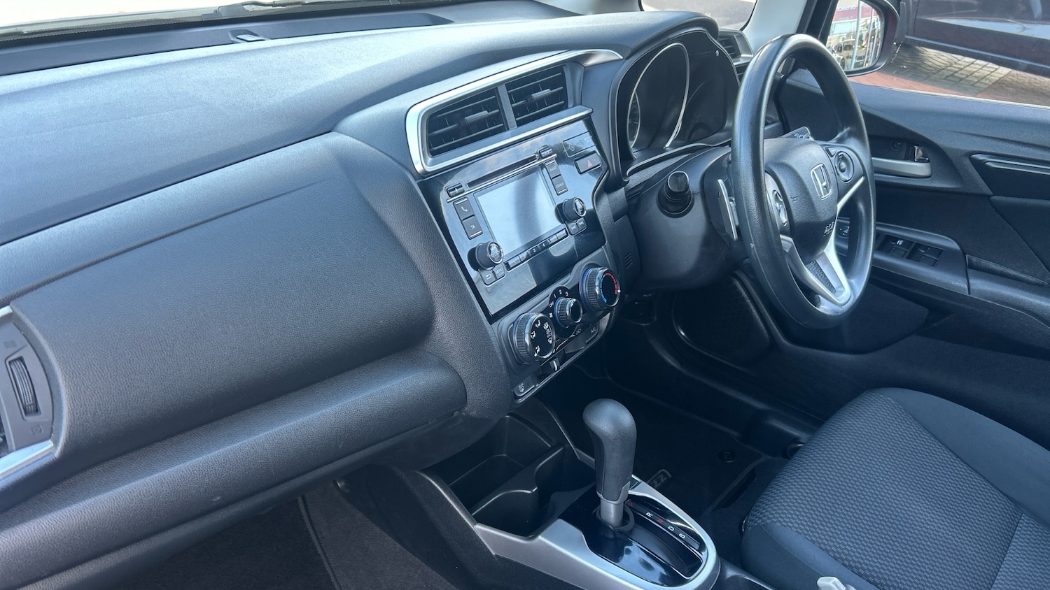 Used Honda Jazz 2018 for sale - 78041749: Photo 2