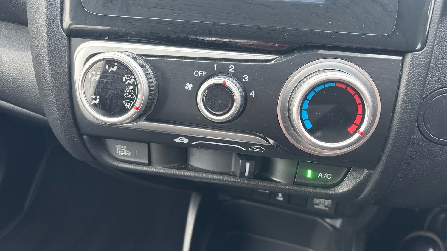 Used Honda Jazz 2019 for sale - 77446992: Photo 27