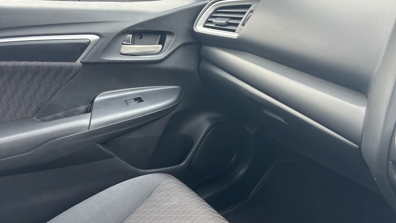 Used Honda Jazz 2019 for sale - 77446992: Photo 30