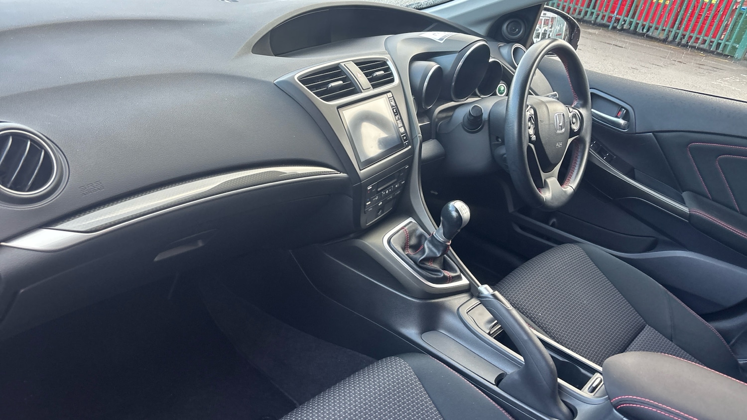 Used Honda Civic 2017 for sale - 76881566: Photo 2