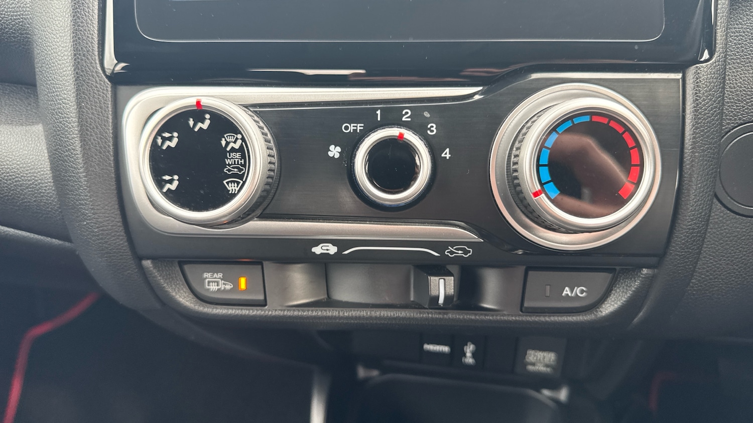 Used Honda Jazz 2019 for sale - 76684769: Photo 23