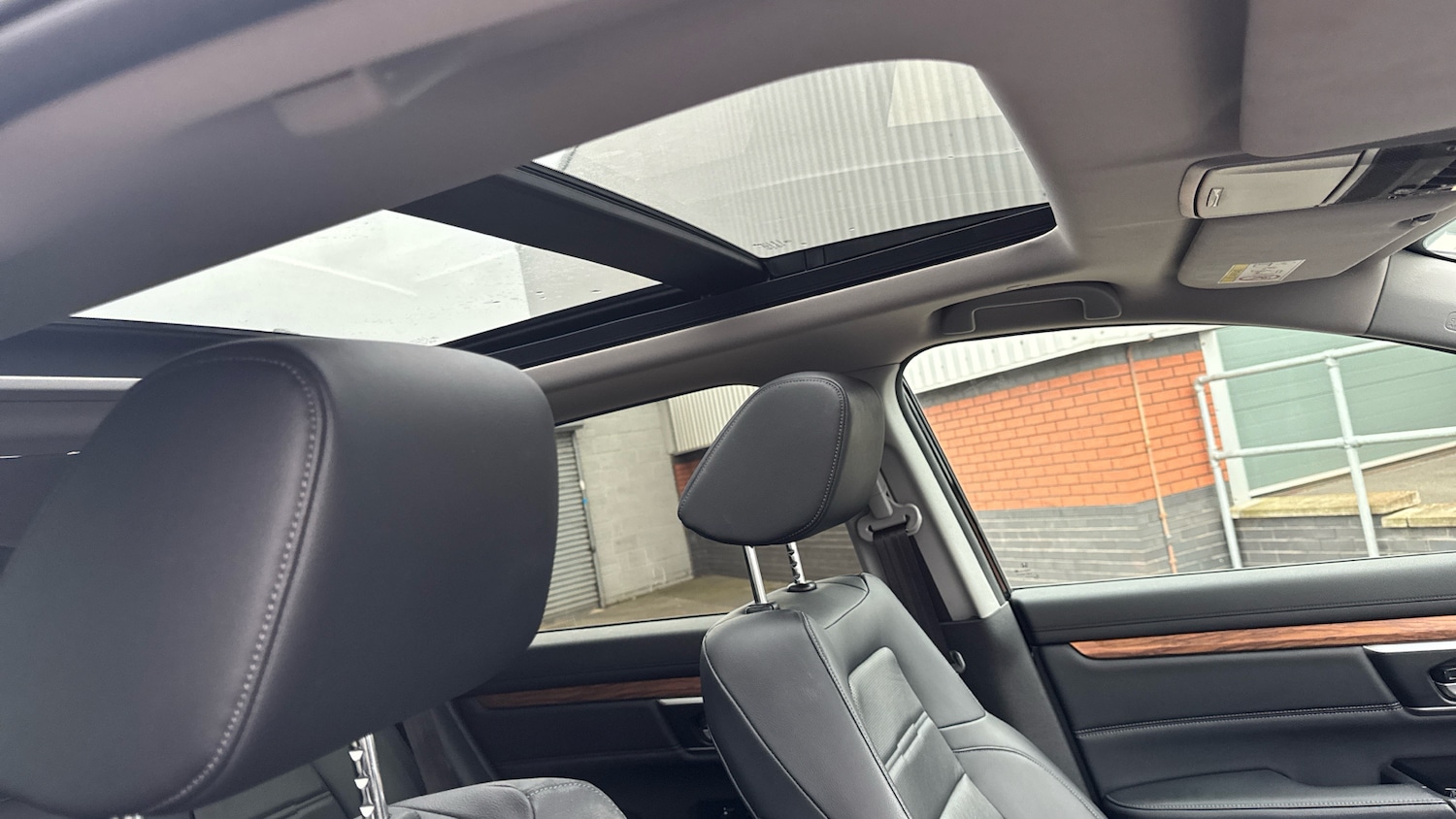 Used Honda CR-V 2019 for sale - 77300970: Photo 24