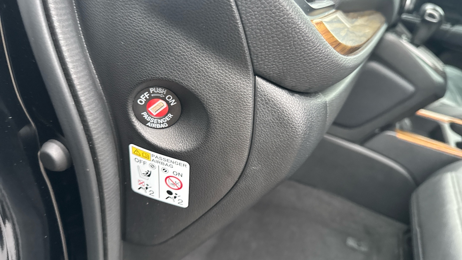 Used Honda CR-V 2019 for sale - 77300970: Photo 35