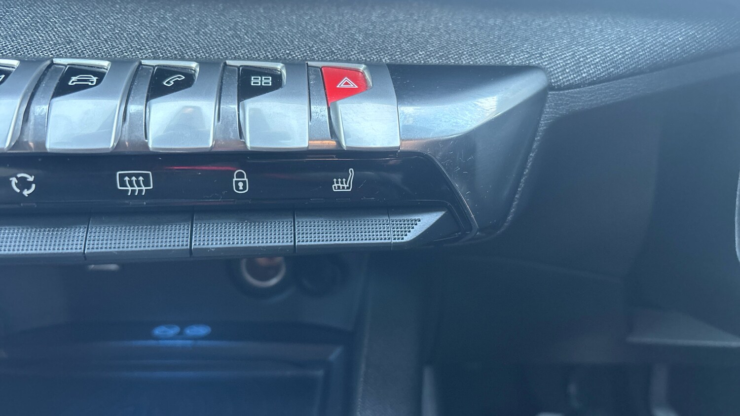 Used Peugeot 3008 2020 for sale - 76603260: Photo 27