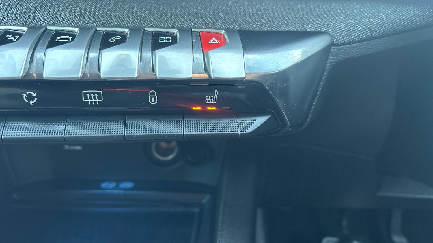 Used Peugeot 3008 2020 for sale - 76603260: Photo 29