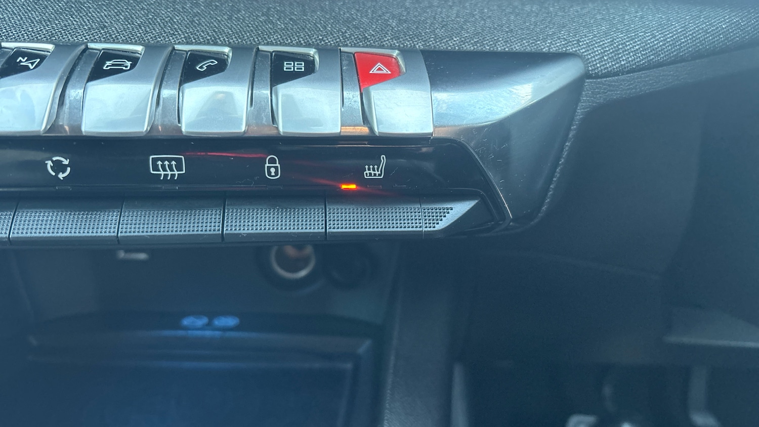 Used Peugeot 3008 2020 for sale - 76603260: Photo 30