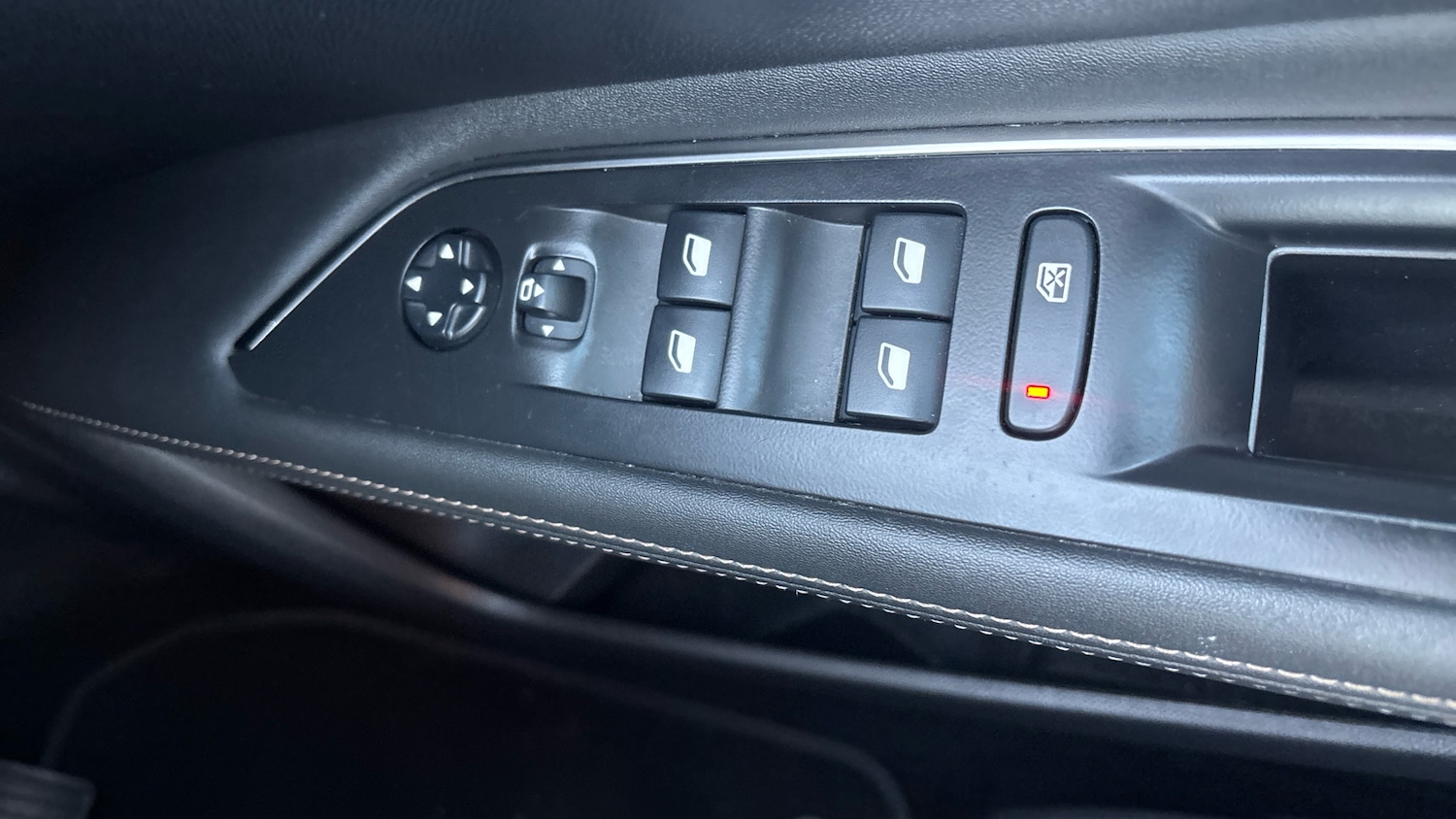 Used Peugeot 3008 2020 for sale - 76603260: Photo 36