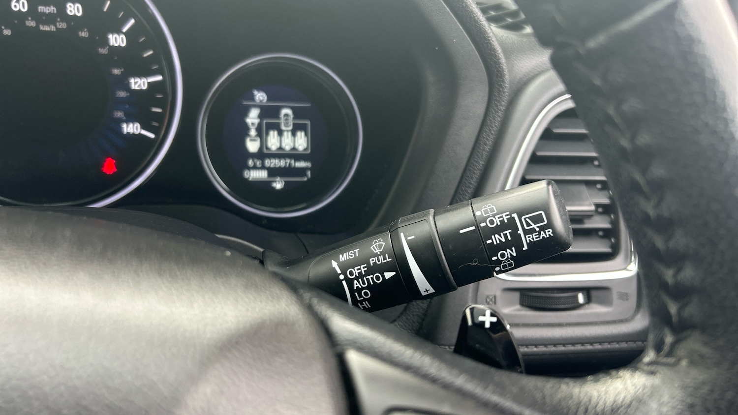 Used Honda HR-V 2018 for sale - 77233555: Photo 14