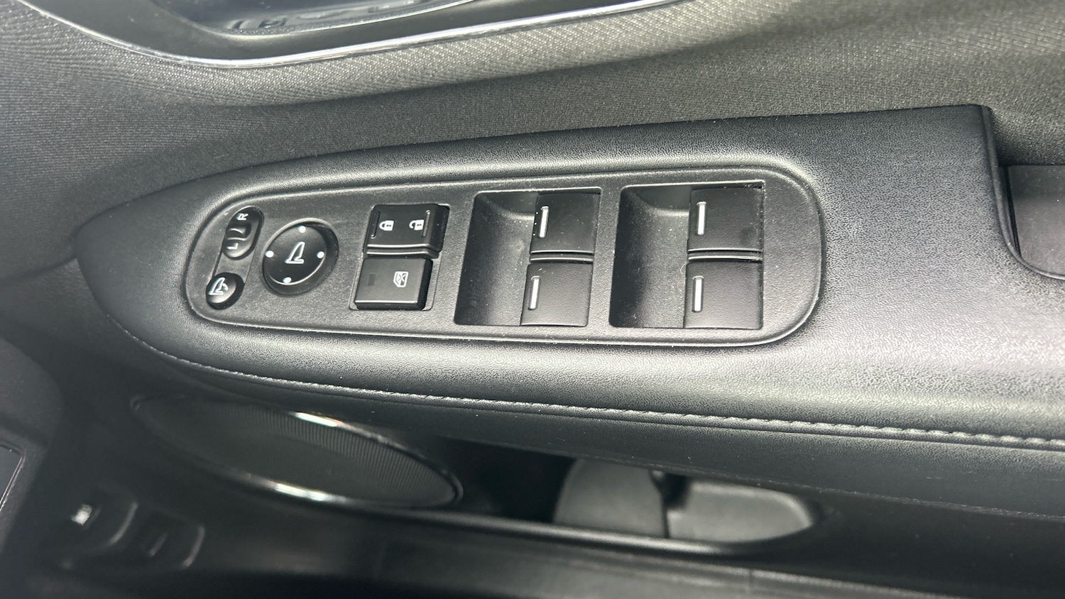 Used Honda HR-V 2018 for sale - 77233555: Photo 20