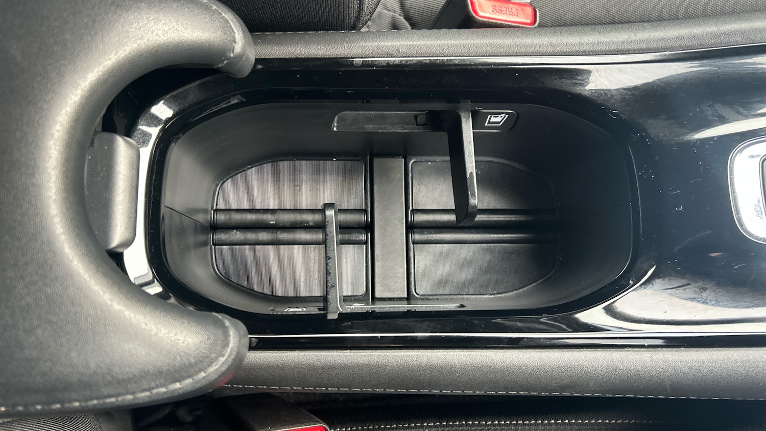 Used Honda HR-V 2018 for sale - 77233555: Photo 33