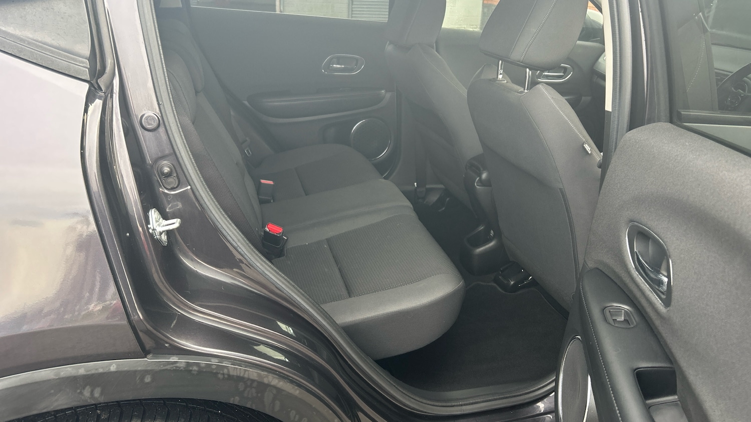 Used Honda HR-V 2018 for sale - 77233555: Photo 36