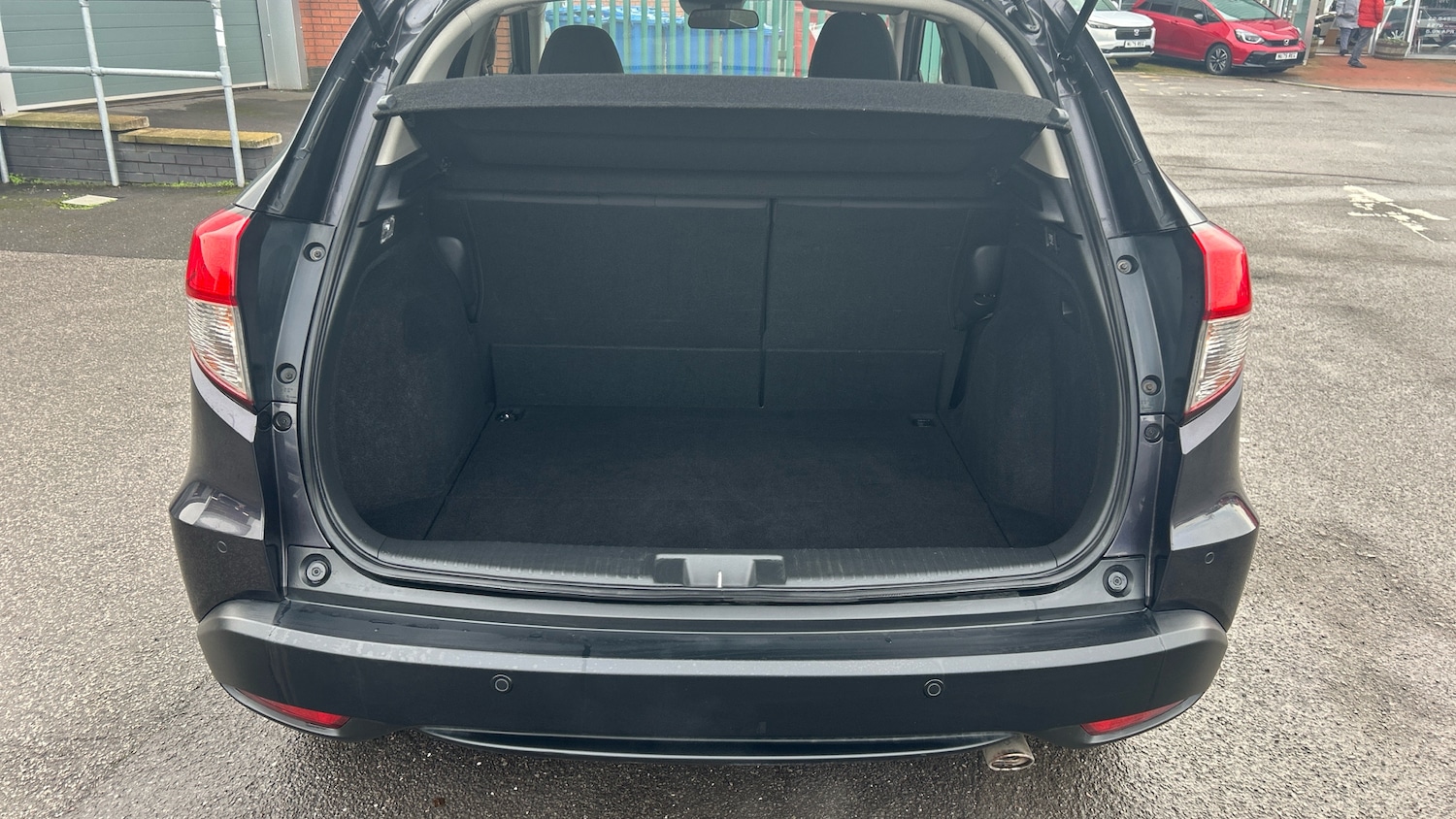 Used Honda HR-V 2018 for sale - 77233555: Photo 38