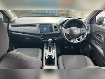 Used Honda HR-V 2018 for sale - 77233555: Photo