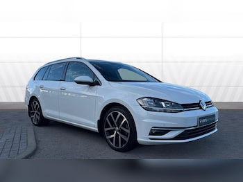 Used Volkswagen Golf 2018 for sale - 76494449: Photo