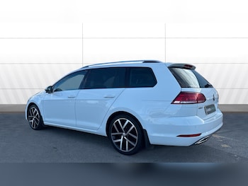 Used Volkswagen Golf 2018 for sale - 76494449: Photo