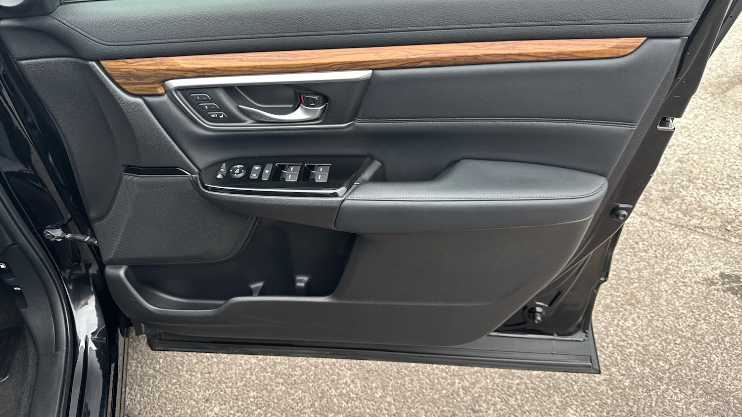 Used Honda CR-V 2019 for sale - 76302899: Photo 23