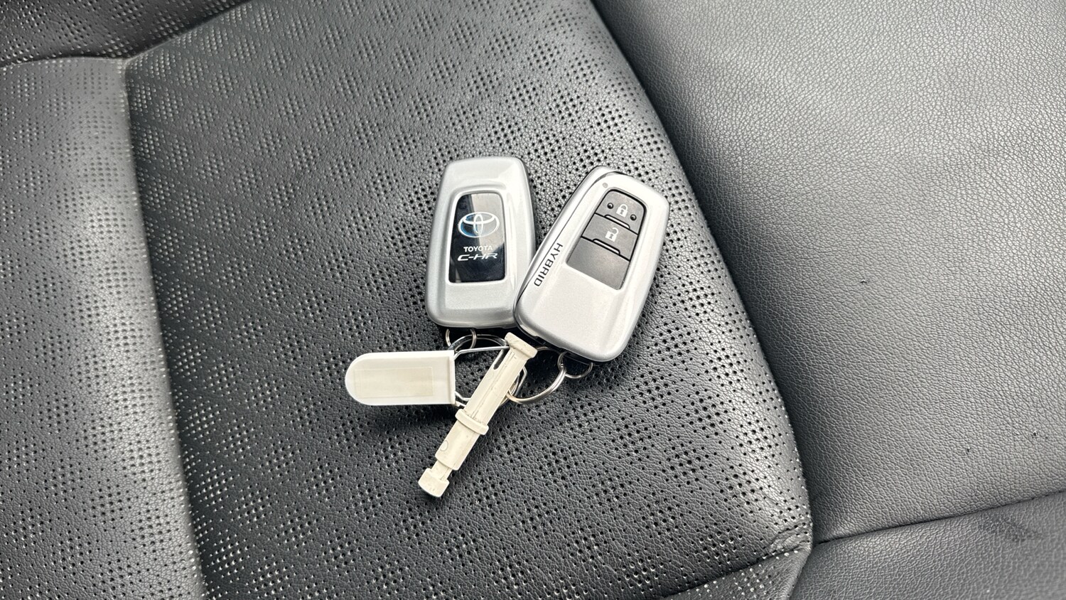 Used Toyota C-HR 2023 for sale - 77449451: Photo 19