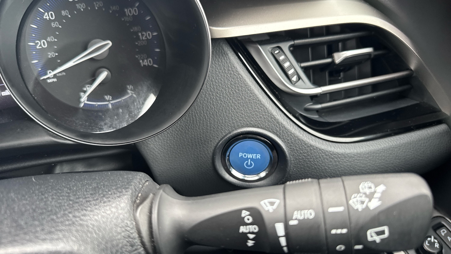 Used Toyota C-HR 2023 for sale - 77449451: Photo 32