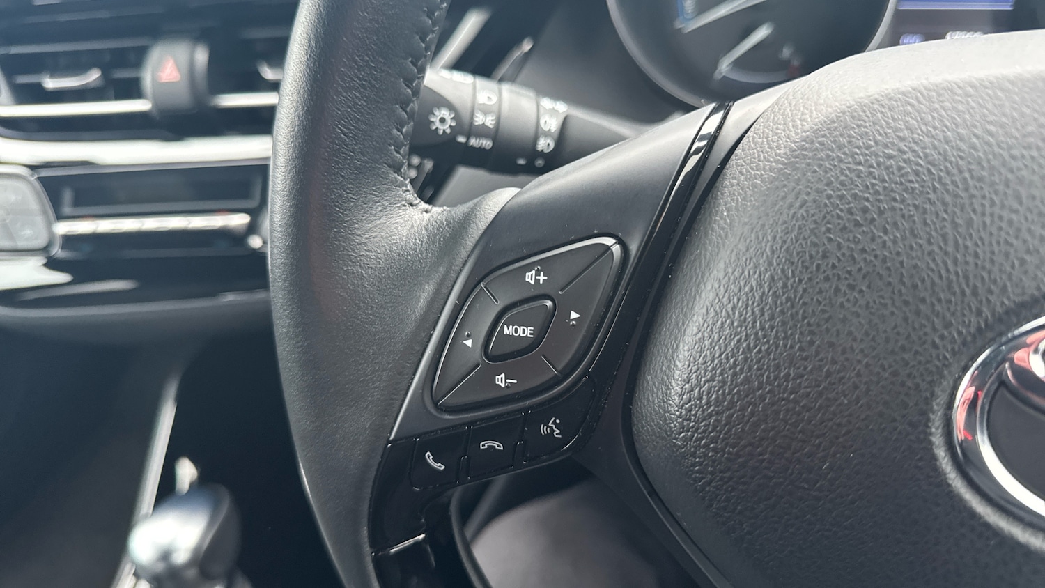 Used Toyota C-HR 2023 for sale - 77449451: Photo 34