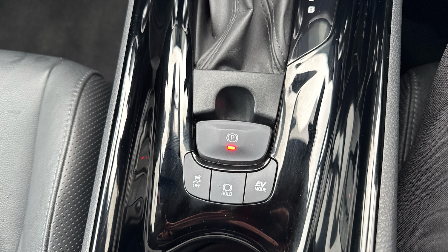 Used Toyota C-HR 2023 for sale - 77449451: Photo 43