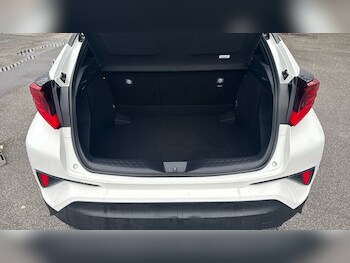 Used Toyota C-HR 2023 for sale - 77449451: Photo