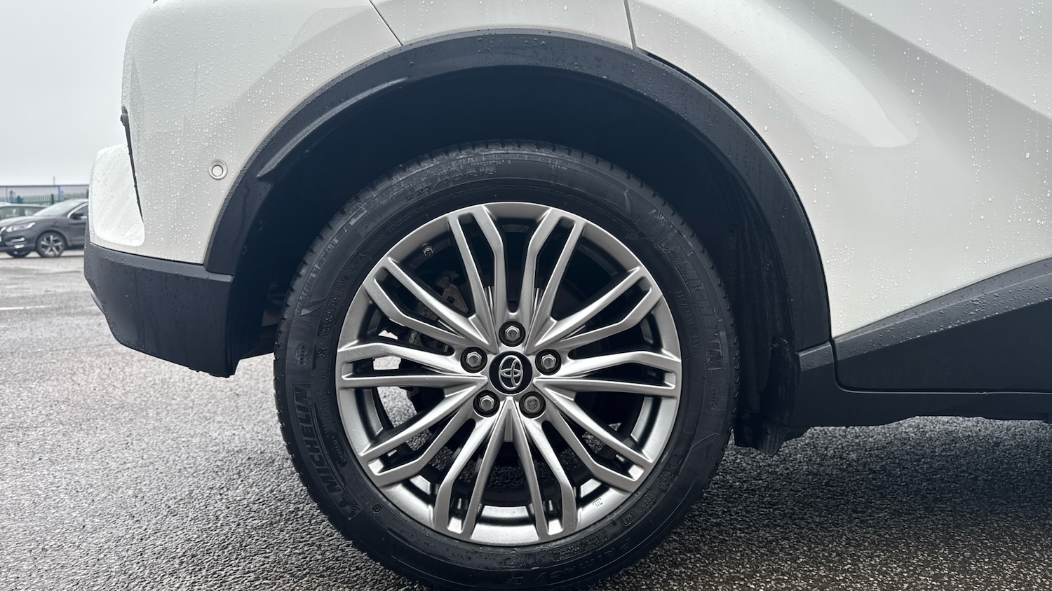 Used Toyota C-HR 2023 for sale - 77449451: Photo 7