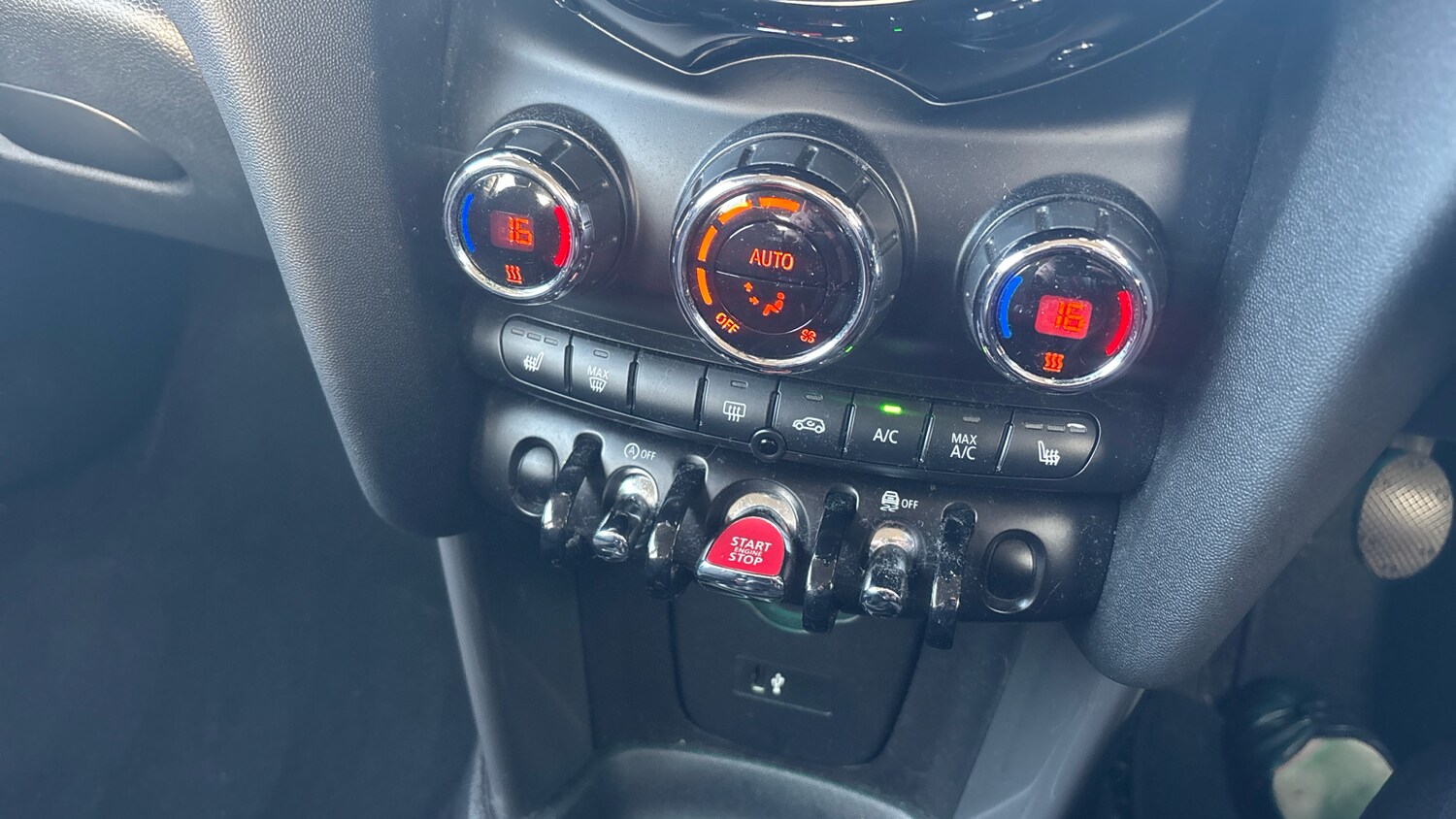 Used MINI Hatch 2020 for sale - 78067388: Photo 24