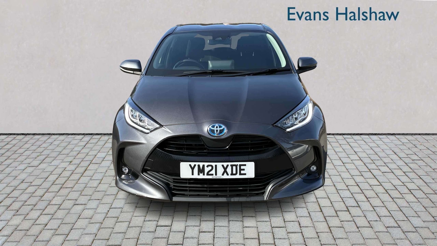 Used Toyota Yaris for sale - 77943519: Photo 2