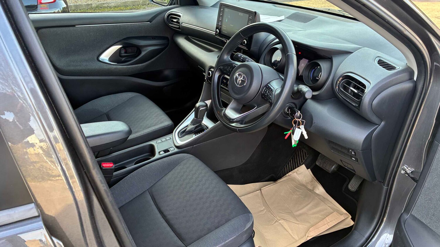 Used Toyota Yaris for sale - 77943519: Photo 25